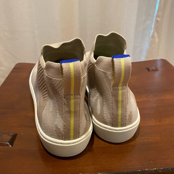 Rothy’s Retired Sand Camo Chelsea - Picture 3 of 6